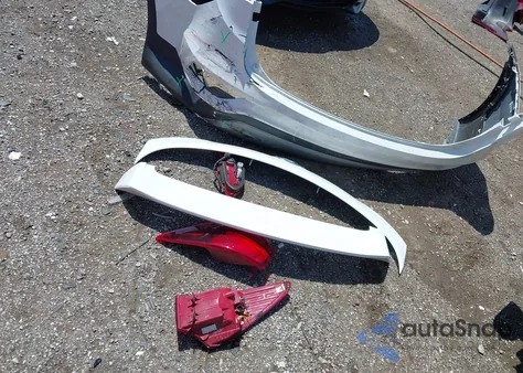 2018 Hyundai Santa Fe Sport 2.4L из США, поврежденный, VIN 5NMZT3LB0JH087333